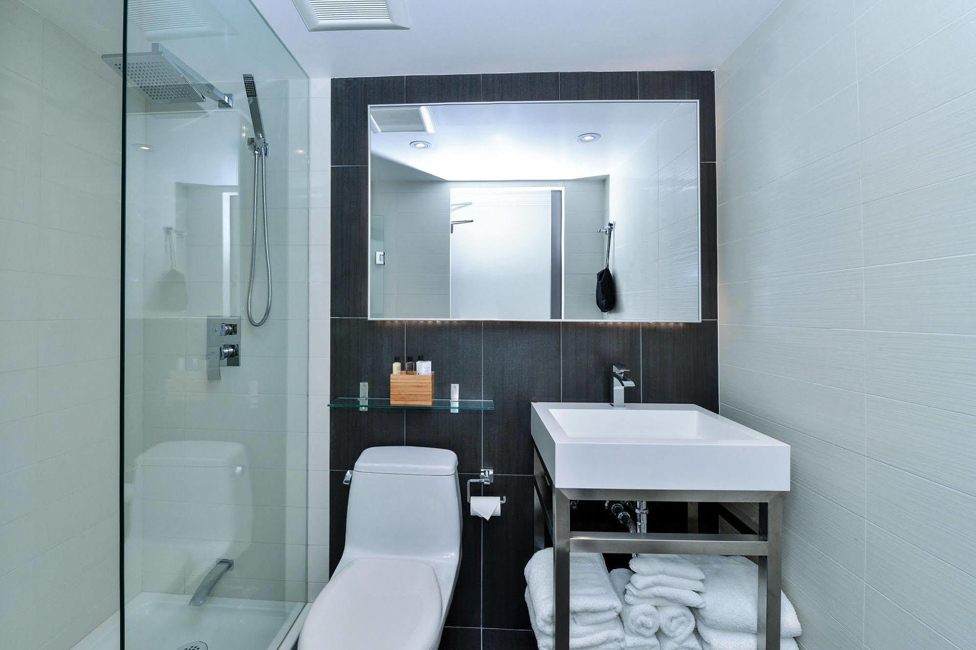 The Saint James Hotel, Ascend Hotel Collection Toronto Dış mekan fotoğraf